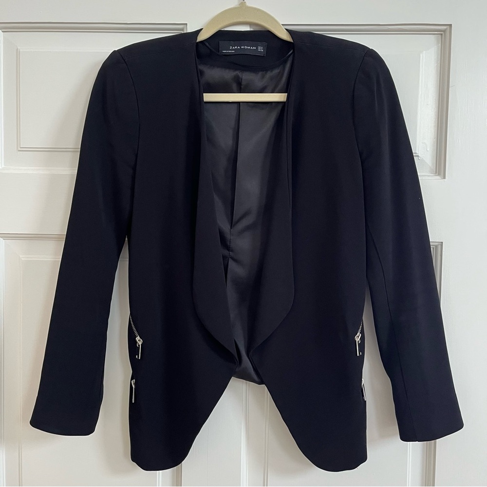 LIKE NEW Zara Polish Black Drappy Blazer with Silver Hardware